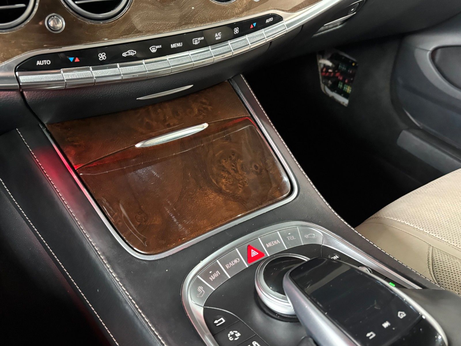 Fahrzeugabbildung Mercedes-Benz S 63 AMG L *Designo*Pano*Burmester*HUD*360KAM