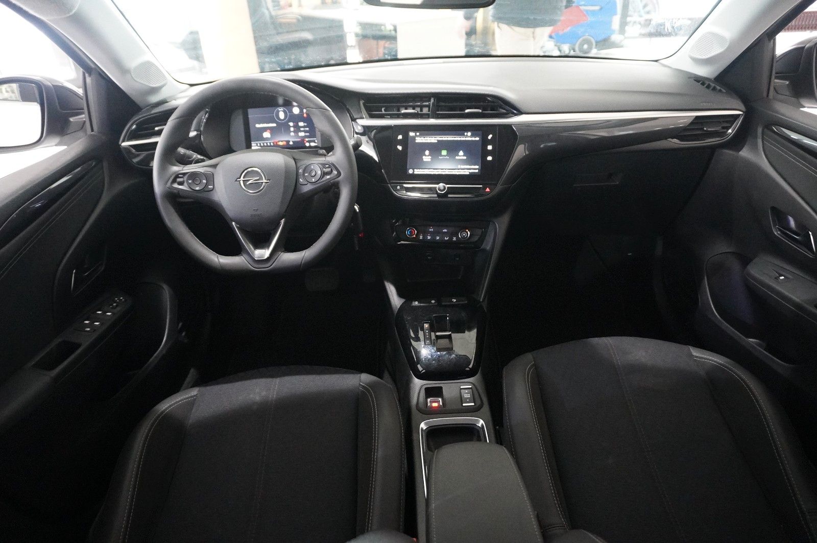Fahrzeugabbildung Opel Corsa F 1.2T ELEGANCE NAVI/LED/KAMERA/SPORT/DAB+