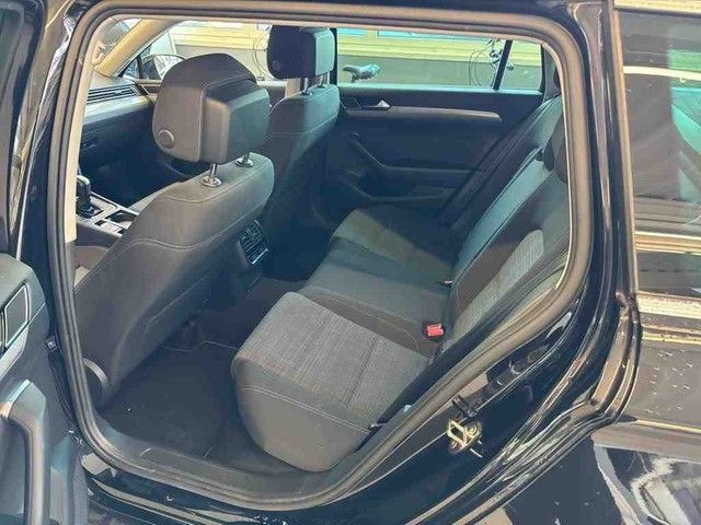 Fahrzeugabbildung Volkswagen Passat Variant 1.5TSI DSG Business LED+ACC+NAVI+