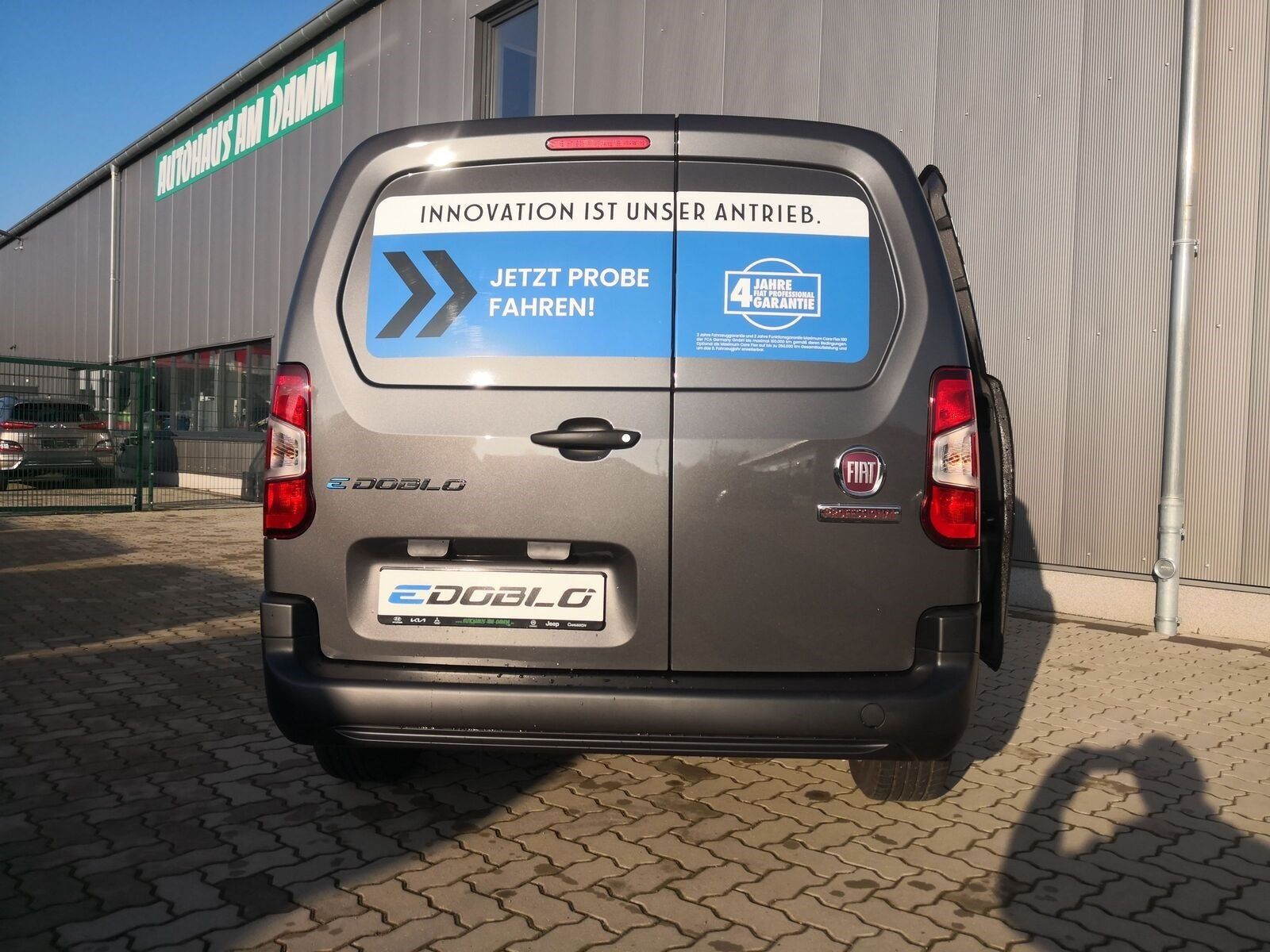 Fahrzeugabbildung Fiat E-Doblo Cargo KaWa L2 100KW 50KWh