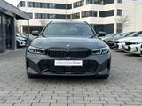 BMW 320d xD M Sport 19" HuD ACC AHK hifi Pano Komfor - BMW 320: Kombi, 320d M Sport