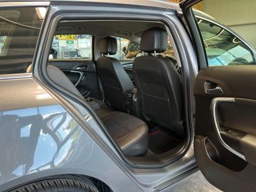 Opel Insignia A Sports Tourer Innovation *BiXenon*