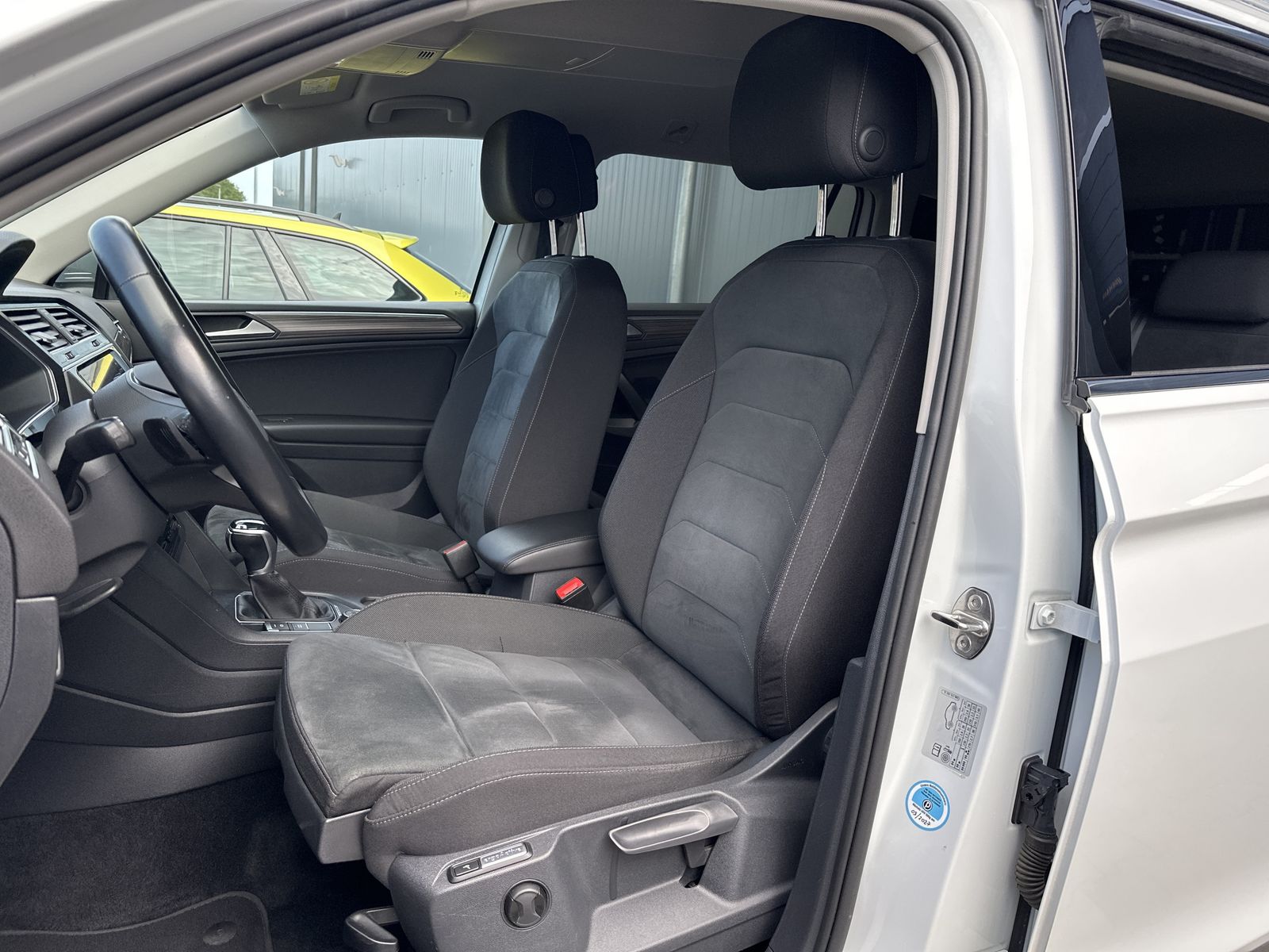 Fahrzeugabbildung Volkswagen Tiguan Allspace 4M Elegance 7-Sitzer NAV+IQLIGHT