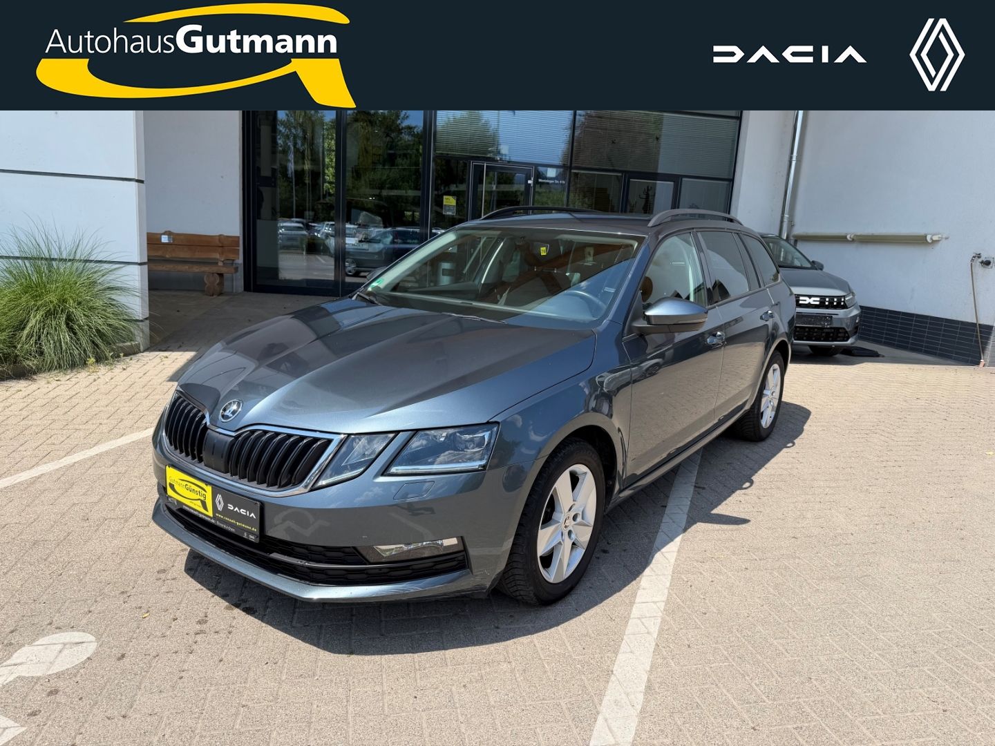 Fahrzeugabbildung SKODA Octavia Combi Tour Navi LED Blendfreies Fernl. K