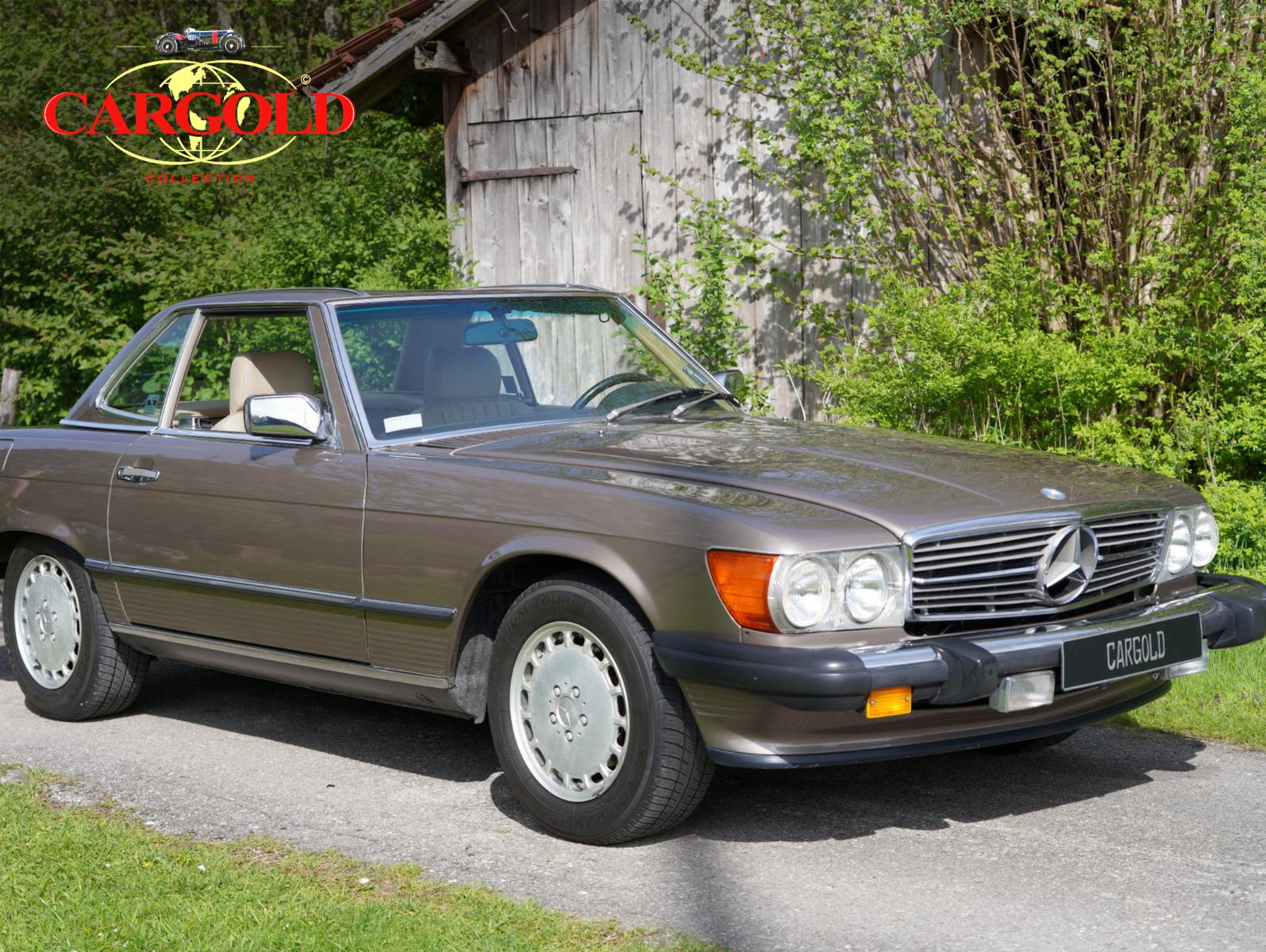Mercedes-Benz SL 560