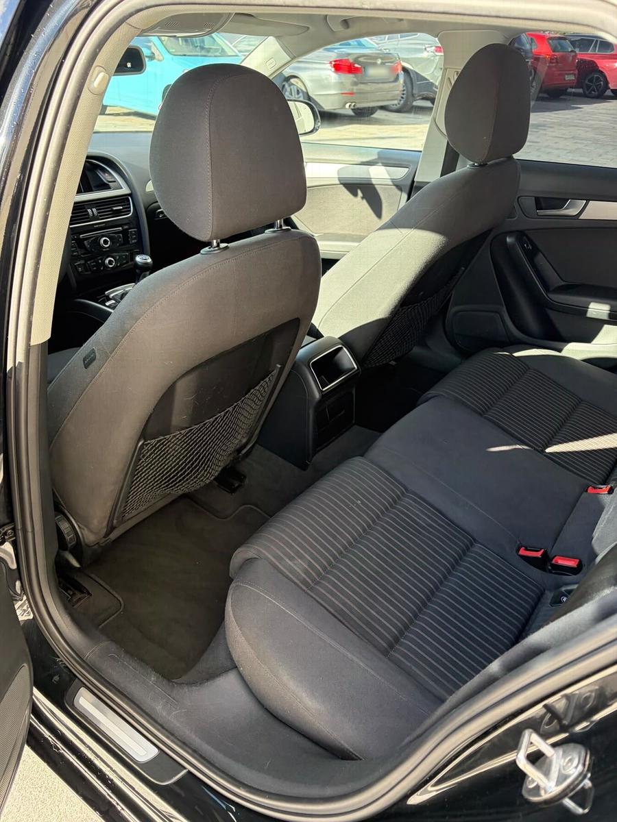 Audi A4 2012 — photo 8