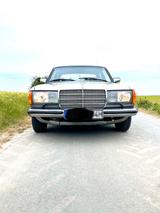 Mercedes-Benz W 123 240 D  Oldtimer H-Zula... - Mercedes-Benz 240: 240d