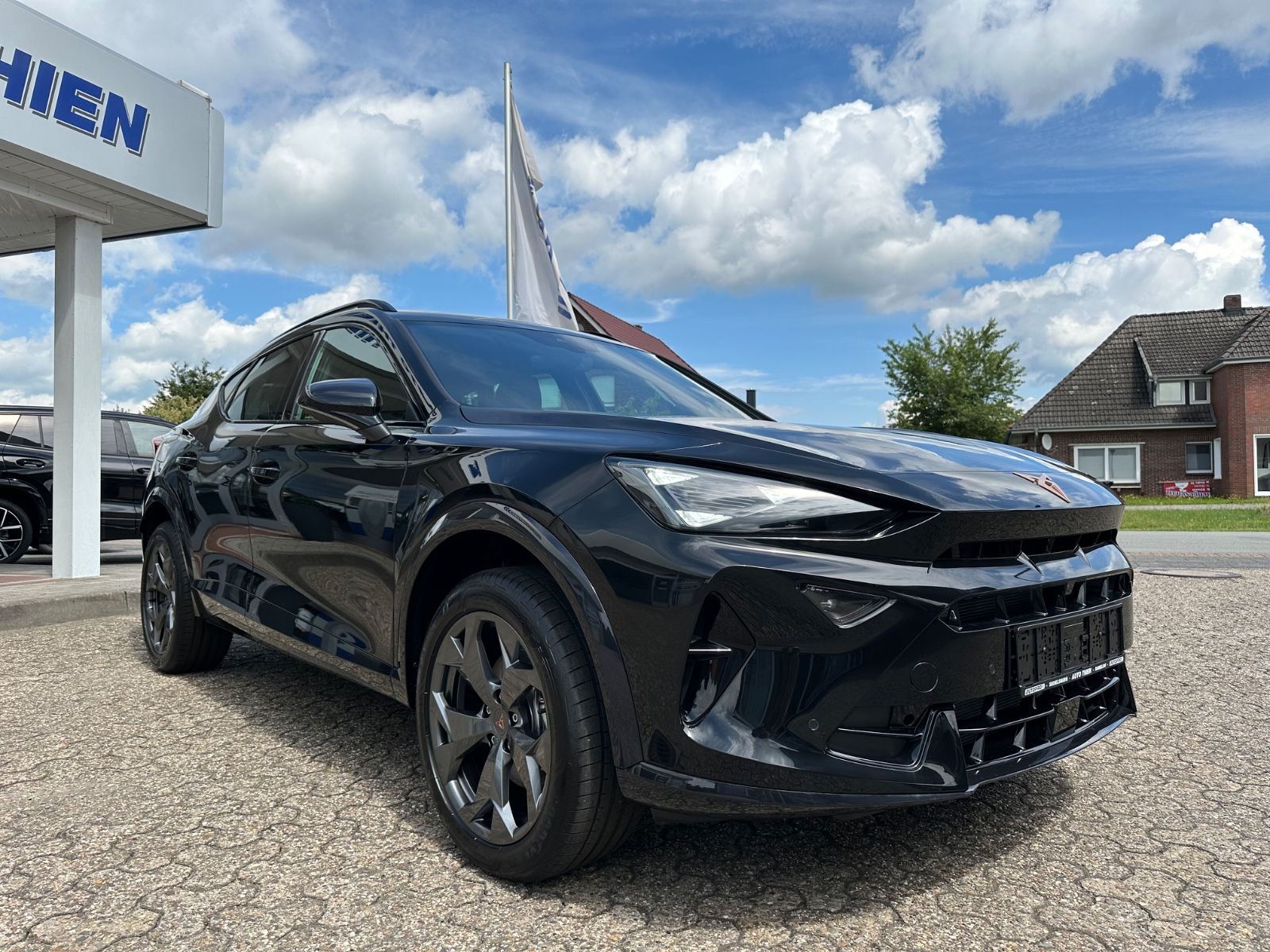 Fahrzeugabbildung CUPRA Formentor 1.5 eTSI DSG ACC/AHK/LED/SHZG/CarPlay