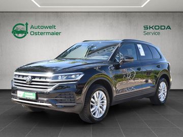 Volkswagen Touareg - 1