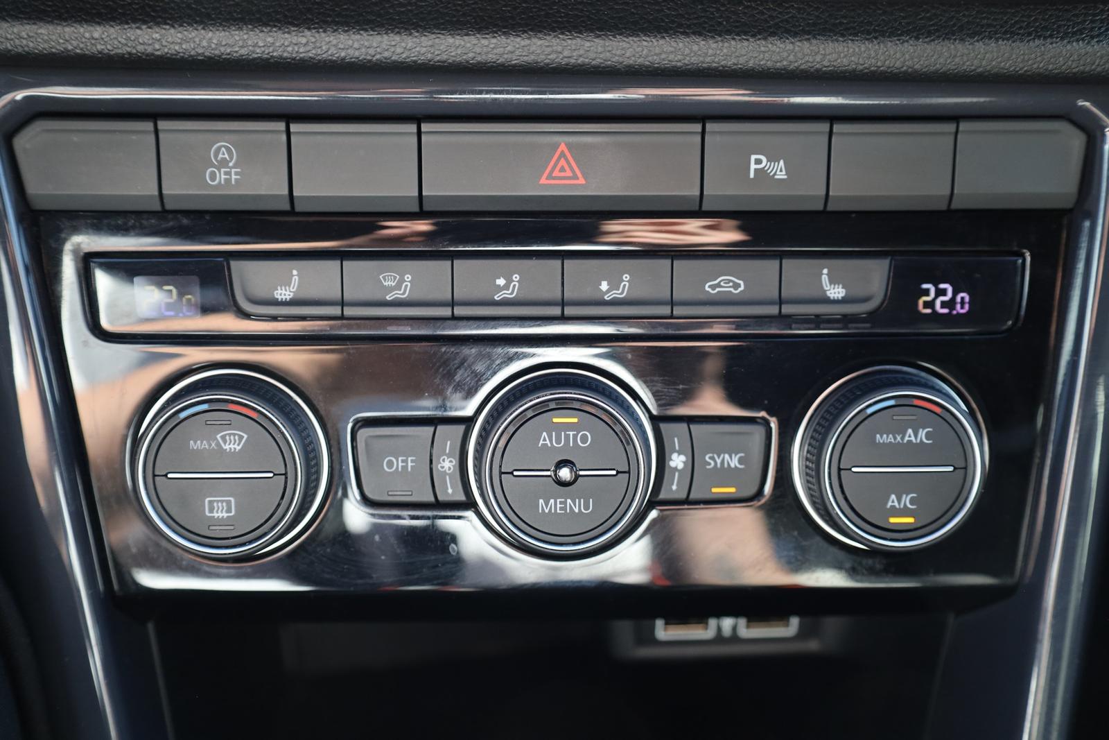 Volkswagen T-Roc 2.0 TSI 4Motion LED ACC App Connect PDC DA, миниатюра 29