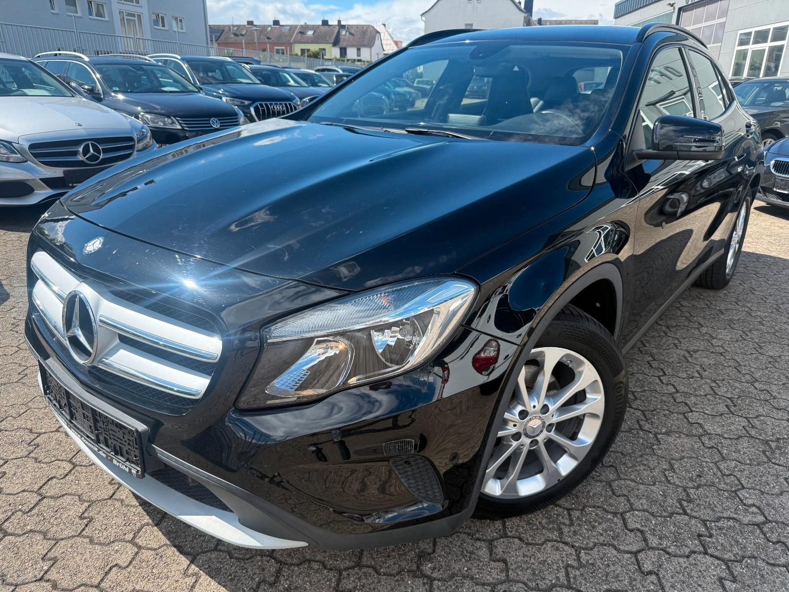 Mercedes-Benz GLA 200 Style, Exclusiv Paket, Automatik, Leder,