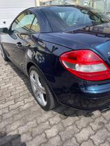 Mercedes-Benz SLK 200 KOMPRESSOR -unter 100000 km - Mercedes-Benz SLK aus dem Jahr 2006
