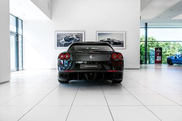 صورة مصغرة 28 لـ 2017 Ferrari GTC4LUSSO