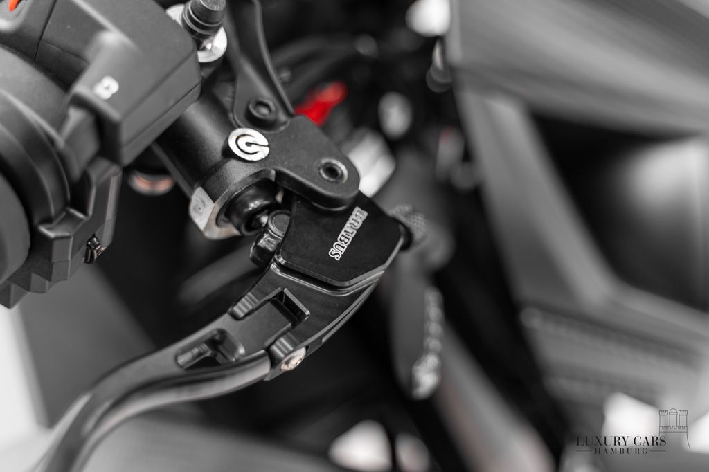 BRABUS 1300 R Edition 23 in STEALTH GRAY - Bild 16