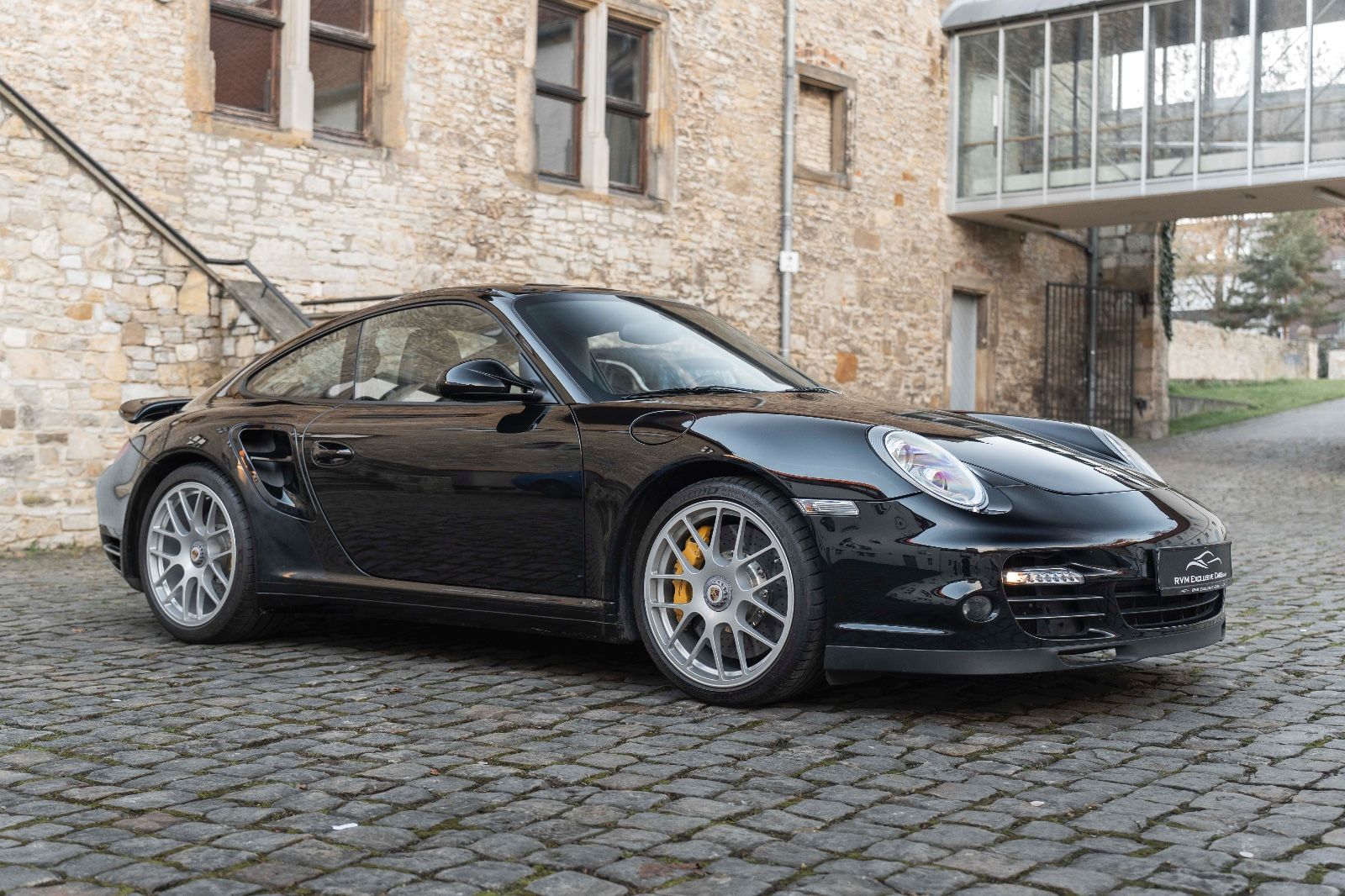 Fahrzeugabbildung Porsche 911 Turbo S Coupe 977 PCCB BOSE SPORT CHRONO NAV