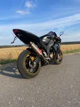 Kawasaki Zx10r - KAWASAKI 2005 ZX10R