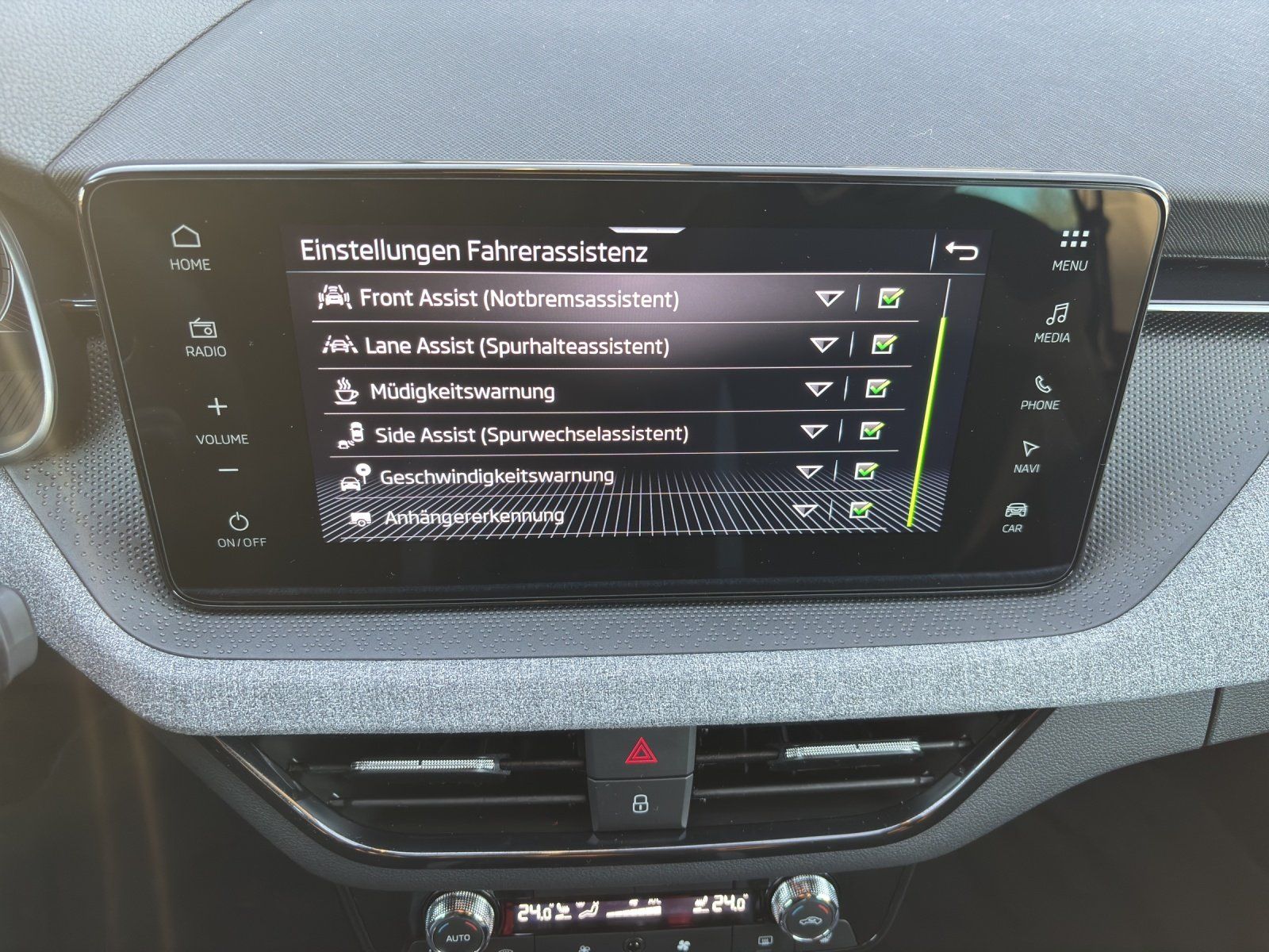 Fahrzeugabbildung SKODA Kamiq Tour 1,0 TSI 85 kW DSG