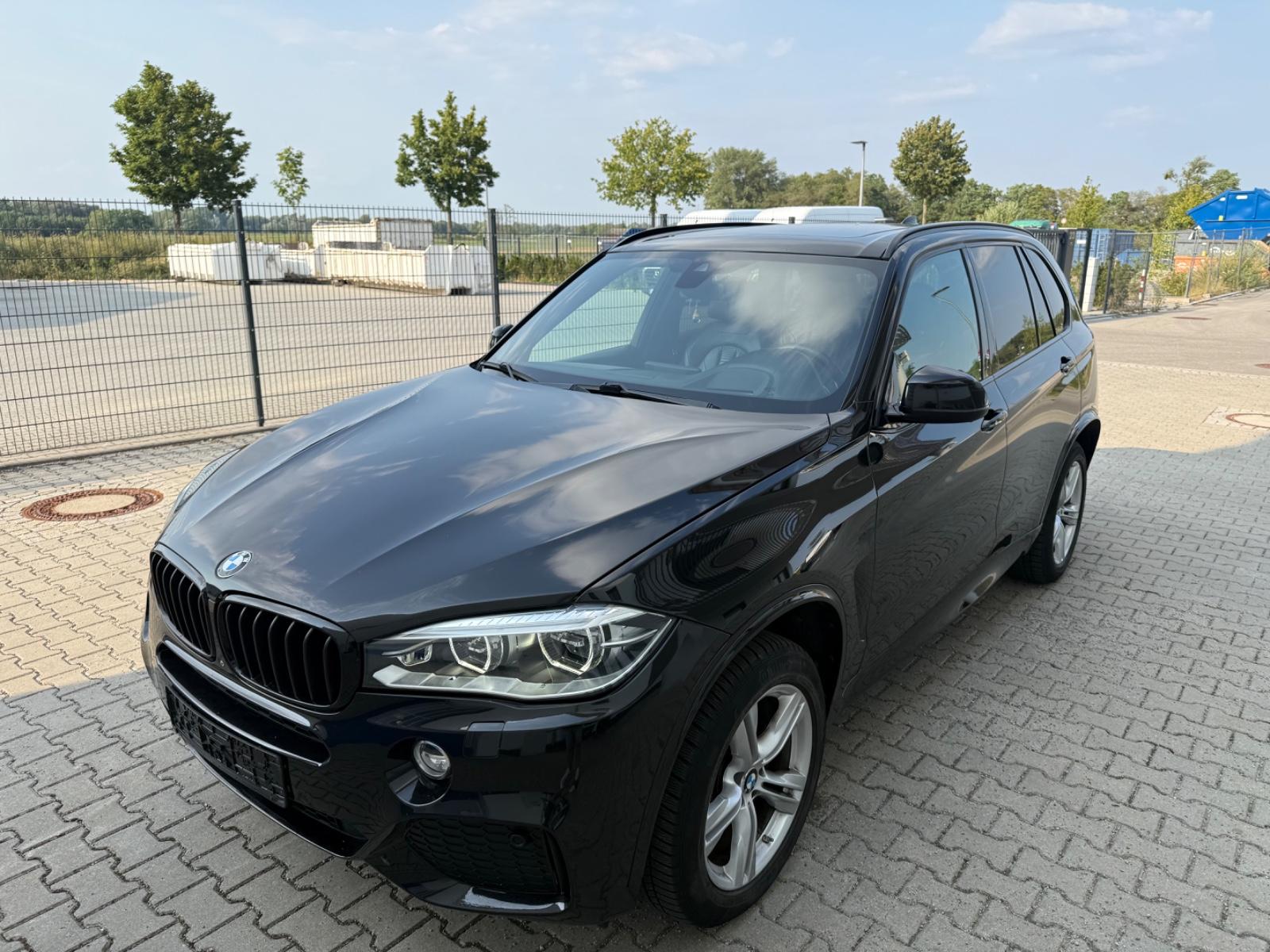 BMW X5 xDrive 30d*M-Paket*Pano*HUD*360°*ACC*Navi*AHK