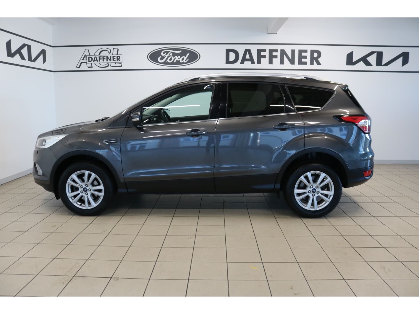 Fahrzeugabbildung Ford Kuga 1,5 Ecoboost Cool & Connect Start Stopp