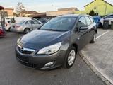 Opel Astra J Sports Tourer Design Edition - gebrauchte Opel Astra aus dem Jahr 2012