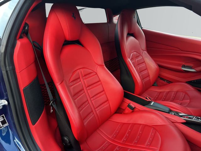 FERRARI F8 – Bild 11