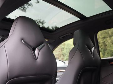 Fahrzeugverkauf 24 Cupra Terramar 2.0 4Drive VZ Pano 20 Zoll AHK 5.J.Gar.