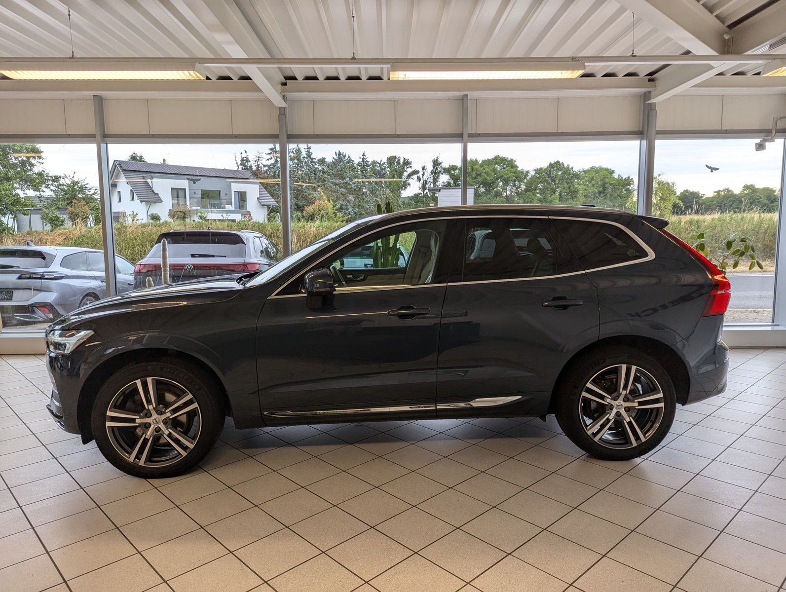 VOLVO XC60 Inscription HUD Harman H/K Pano Cam 360° - Image 4