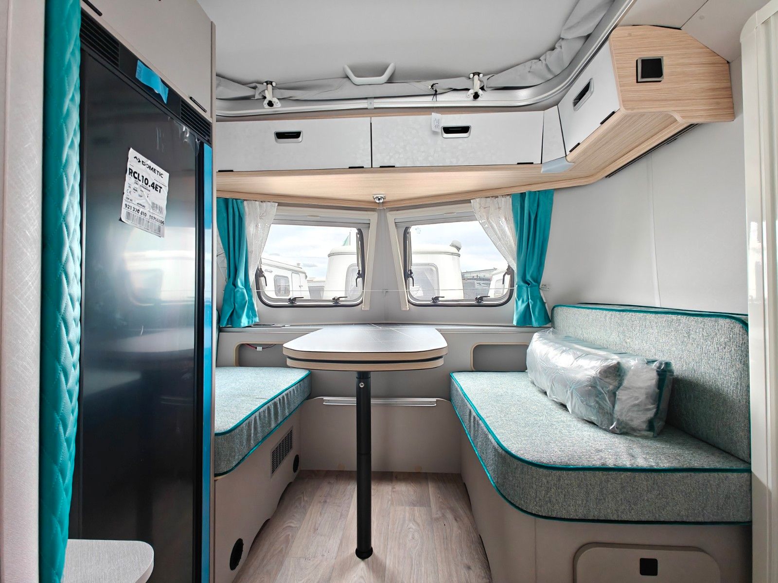 Fahrzeugabbildung HYMER / ERIBA / HYMERCAR Touring 642 Harbour Blue - JETZT 7.344€ SPAREN !