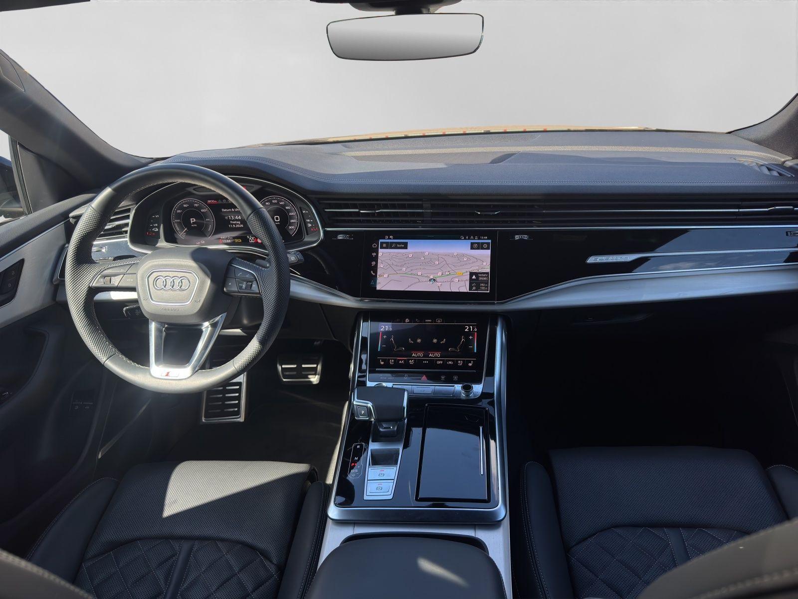 Audi Q8 TFSI e Q S LINE LEDER AHK LM22