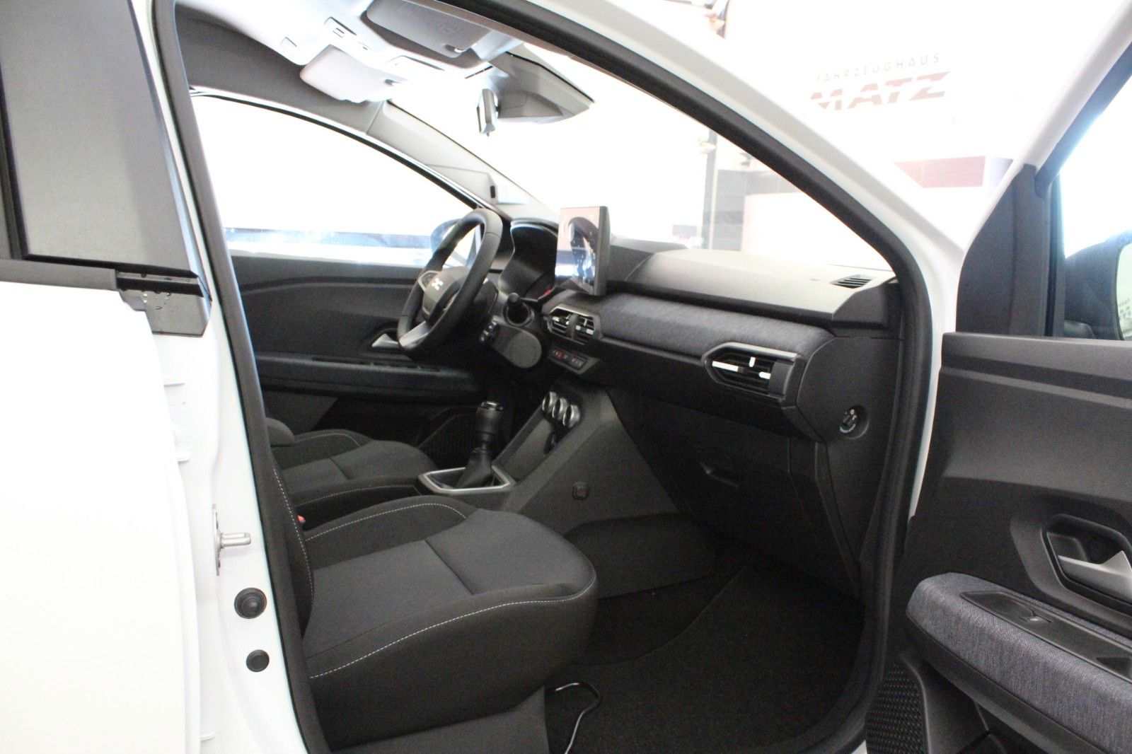 Fahrzeugabbildung Dacia Jogger TCe 110Expression MY26 *Winterp.*