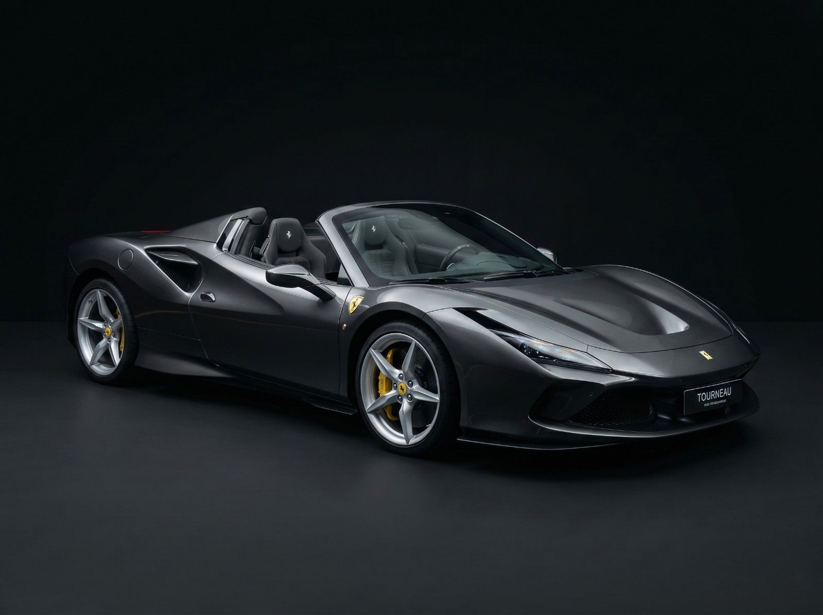 Fahrzeugabbildung Ferrari Ferrari F8 Spider | Lift | Carbon |Passenger