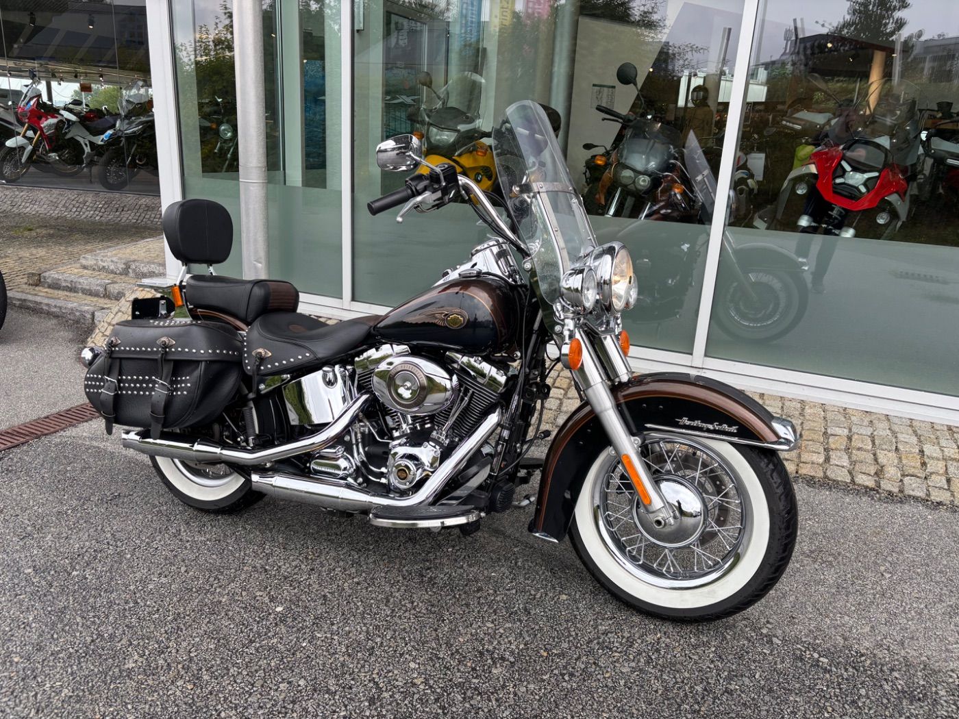 Fahrzeugabbildung Harley-Davidson Heritage Softtail Classic Heritage 2013 110 Jahr