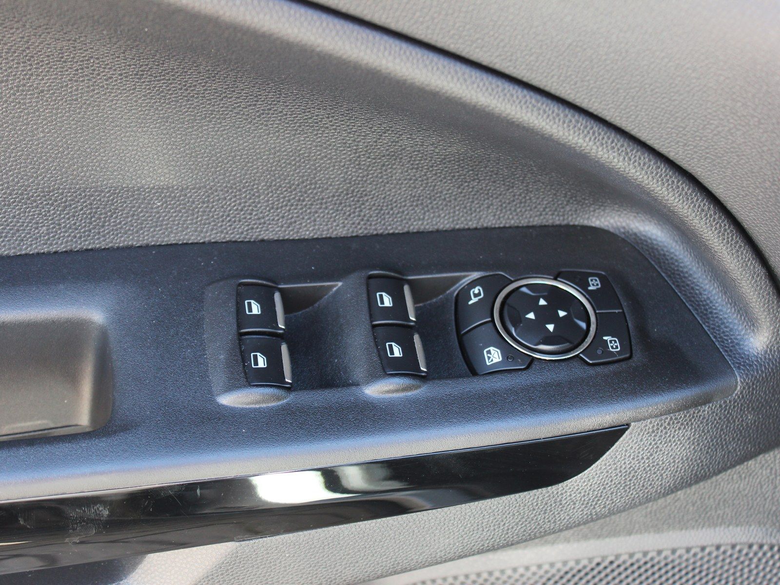 Fahrzeugabbildung Ford EcoSport Titanium 1,0 EcoBoost Start/Stopp