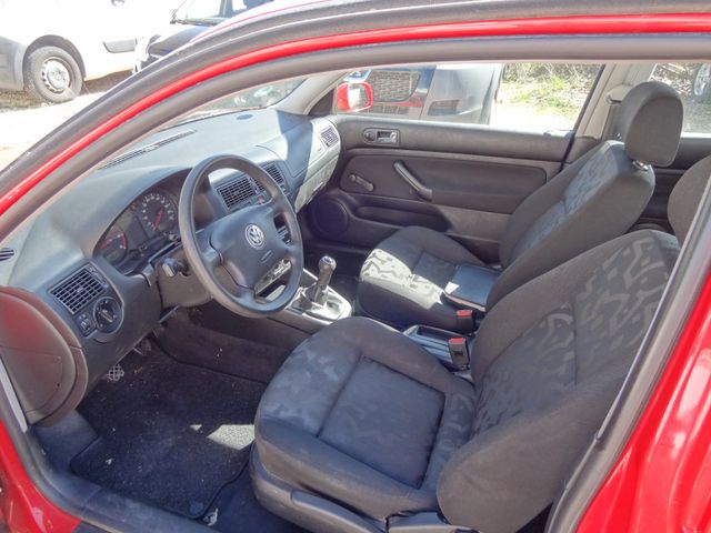 Fahrzeugabbildung Volkswagen Golf 1.4 Basis/2.Hand/