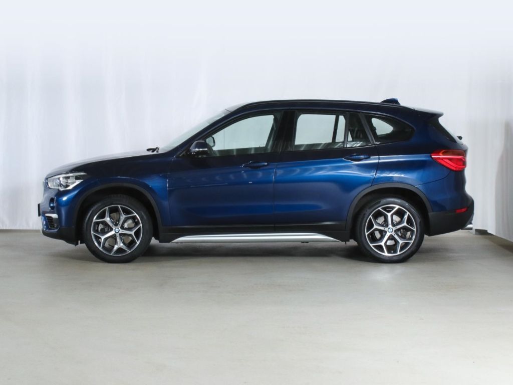 BMW X1 20i xDrive Kamera AHK ACC HUD LED Stauassist imagem 3