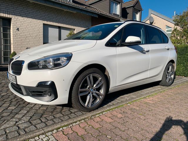 BMW 216i Active Tourer Advantage Temp. Sit...