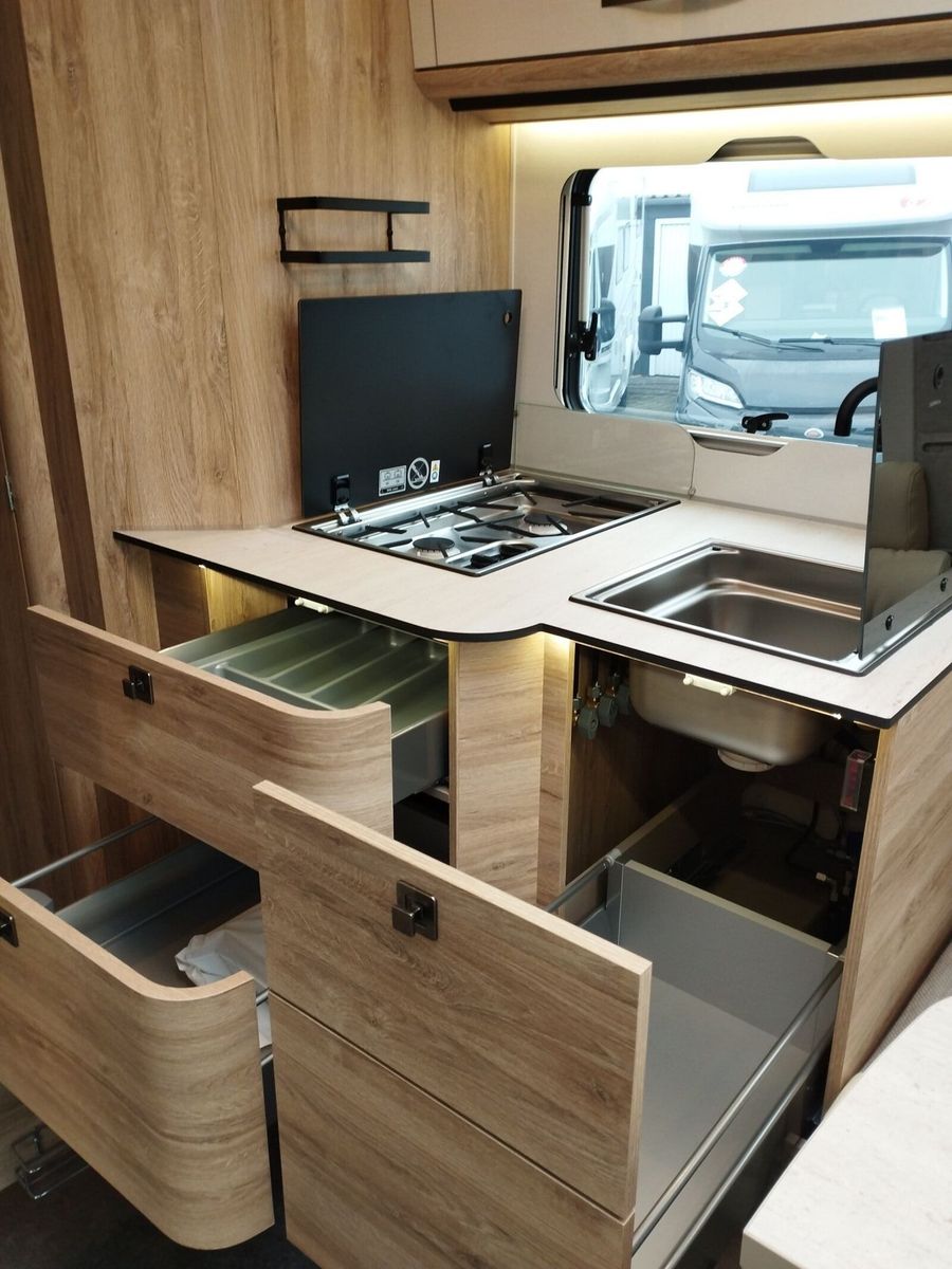 Fahrzeugabbildung Eura Mobil Profila T PT 720 EF MondialPakete 180PSAutomatik