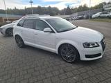 Audi A3 Sportback 1.8 TFSI S line Sportpaket plus/2Hd - Audi A3: 8p Sportback