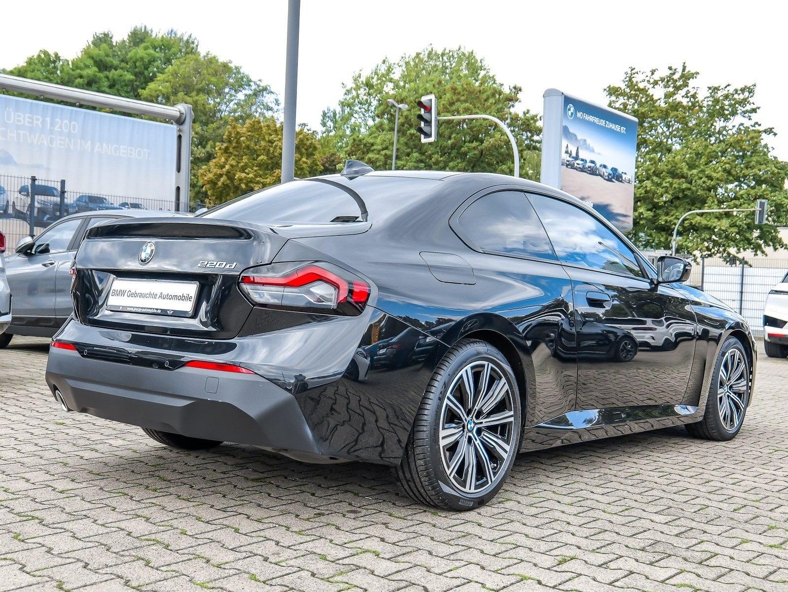 BMW 220d Coupé Widescreen Navi HiFi DAB PDC