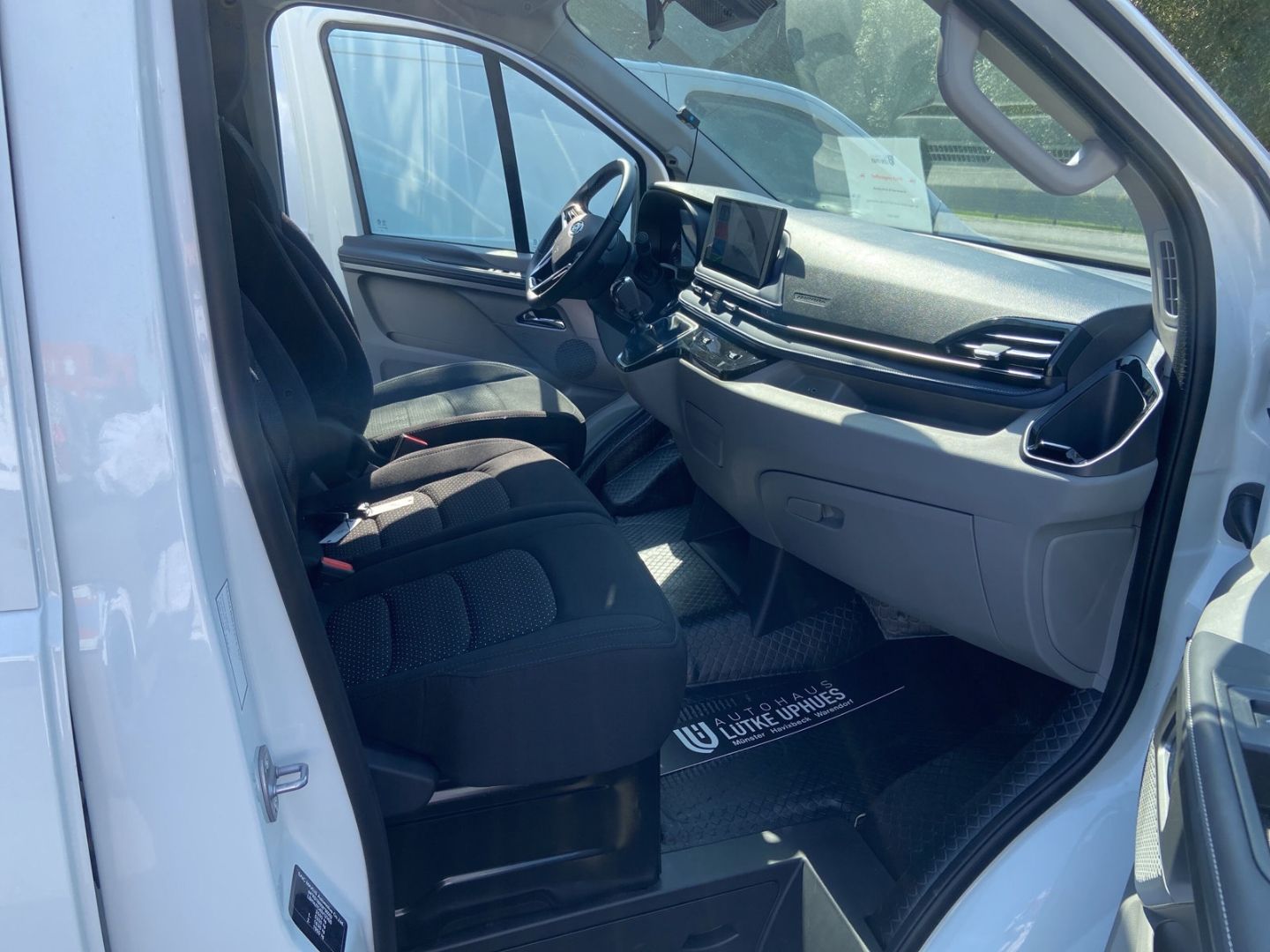 Fahrzeugabbildung Maxus Deliver7 2.0 TDCi KW L2 El. Schiebetüren CarPlay