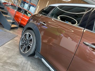 MYAUTOCENTER – Gebraucht- und Jahreswagen mit Werkstattservice in Pfaffenhofen MINI Cooper SD Countryman TEM*NAVI*PDC*PANO*XENON*