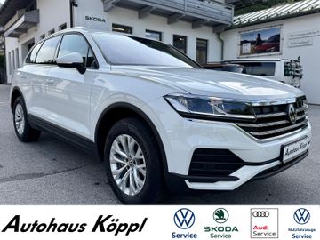 Volkswagen Touareg - 1