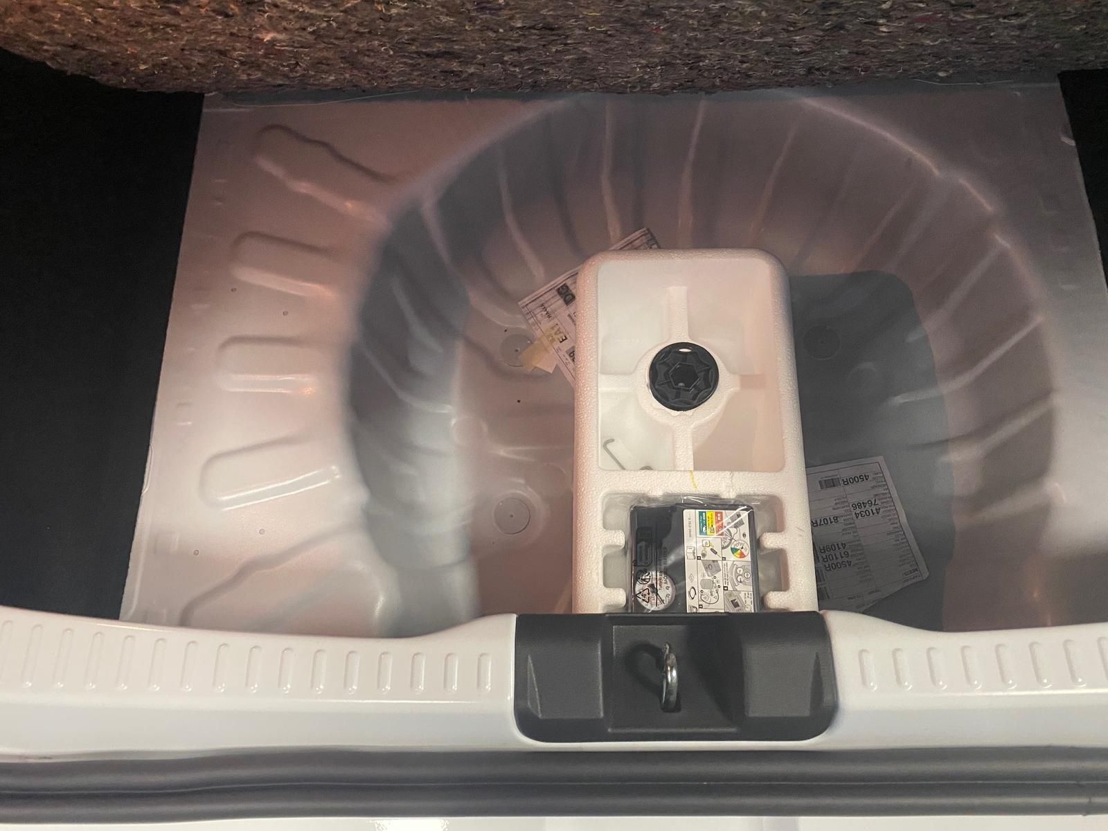 Fahrzeugabbildung Dacia Sandero 1.0 SCe KAT Essential KLIMA+PDC+LED