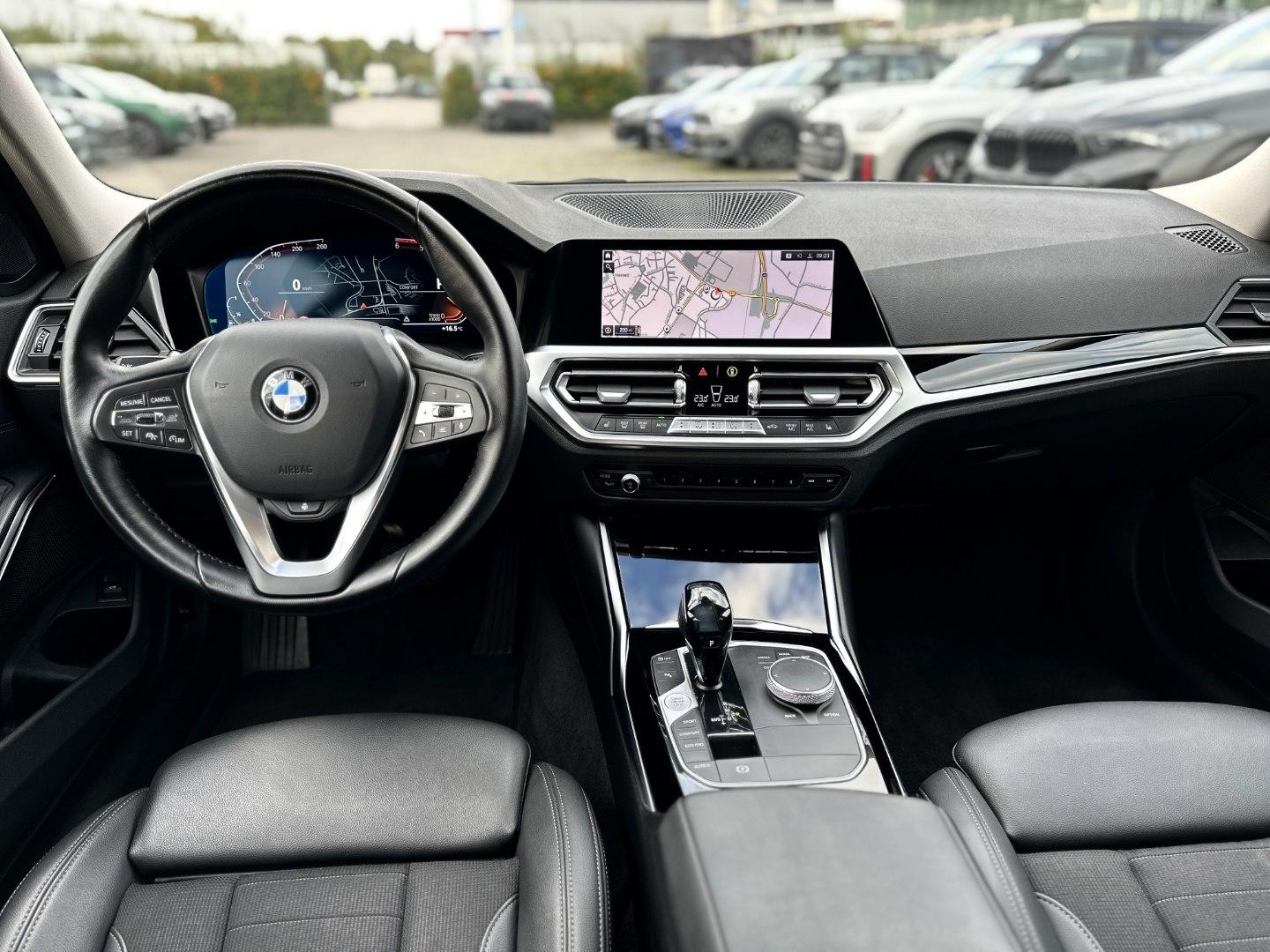 BMW 318d Touring Advantage HiFi DAB WLAN Standhzg.