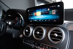 MERCEDES-BENZ GLC 200 4M Coupe*Night*Business*High-End*LED*19"