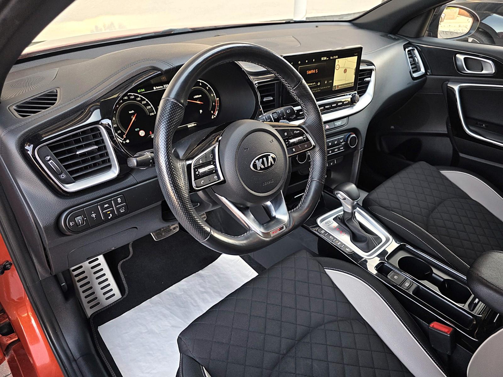 Kia ProCeed GT-Line LED/KAMERA/APPLE/ANDROID/JBL/ACC