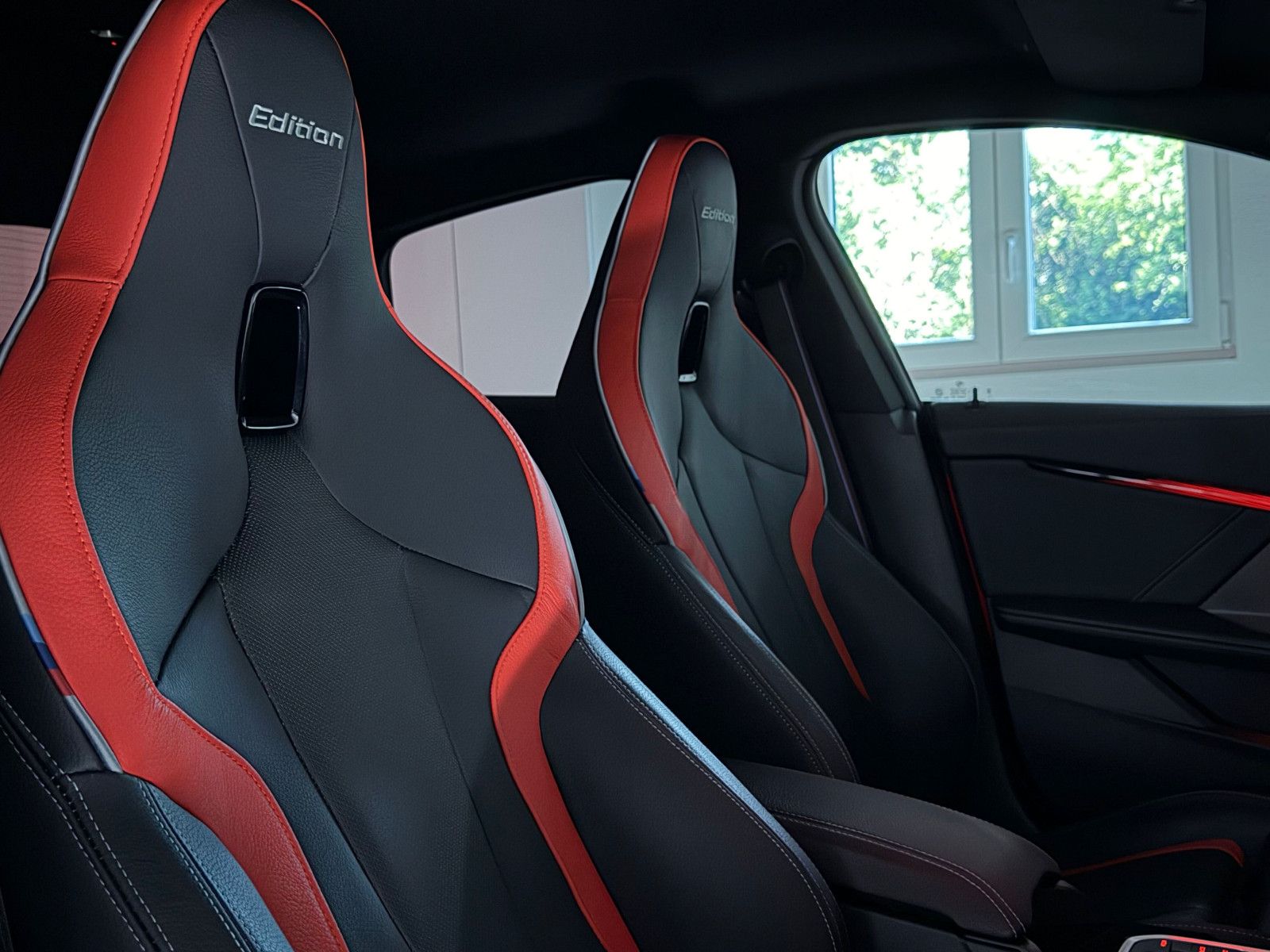 Fahrzeugabbildung BMW M235 i xDrive Edition ColorVision/H&K/HuD/DE FZG
