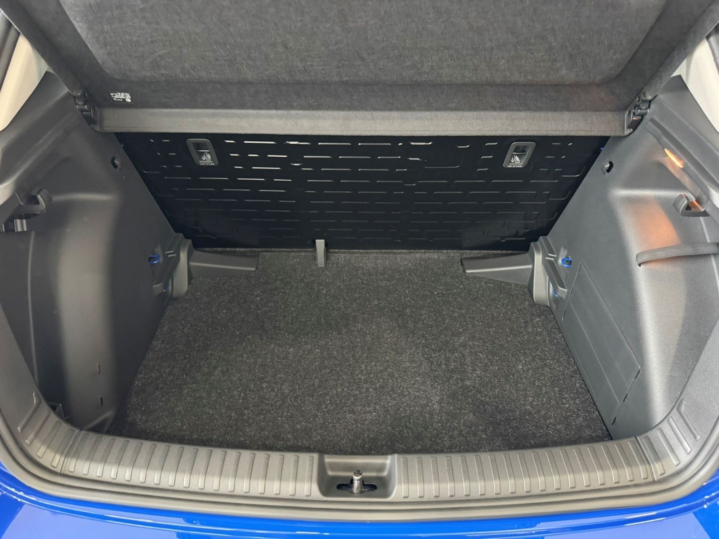 Fabia Essence 1.0 SHZG*Klima*PDC*LED*4-Türen
