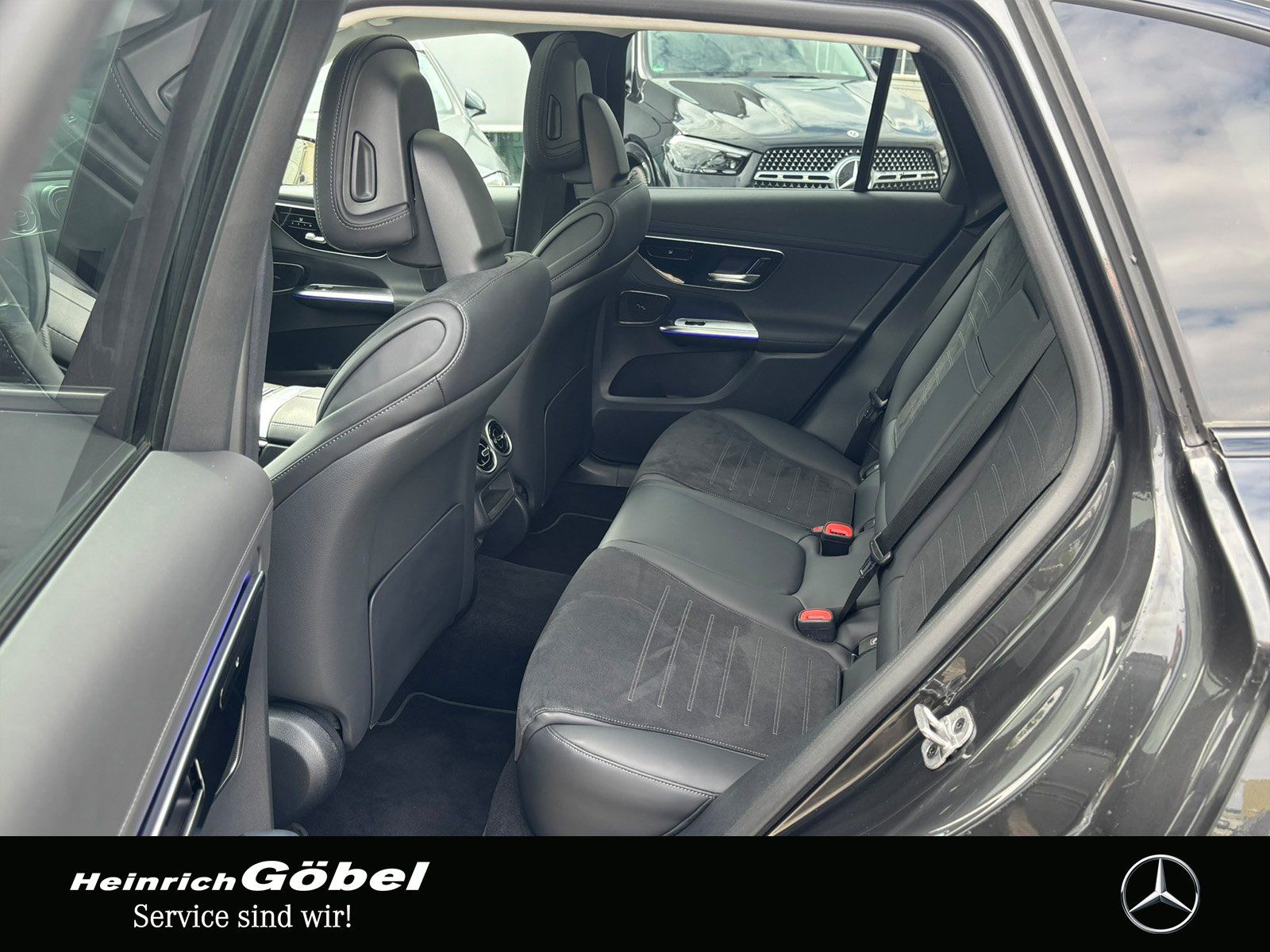 Fahrzeugabbildung Mercedes-Benz GLC 220 d 4M AMG*PANO*AHK*360°*MEMORY*TOTWINKEL*