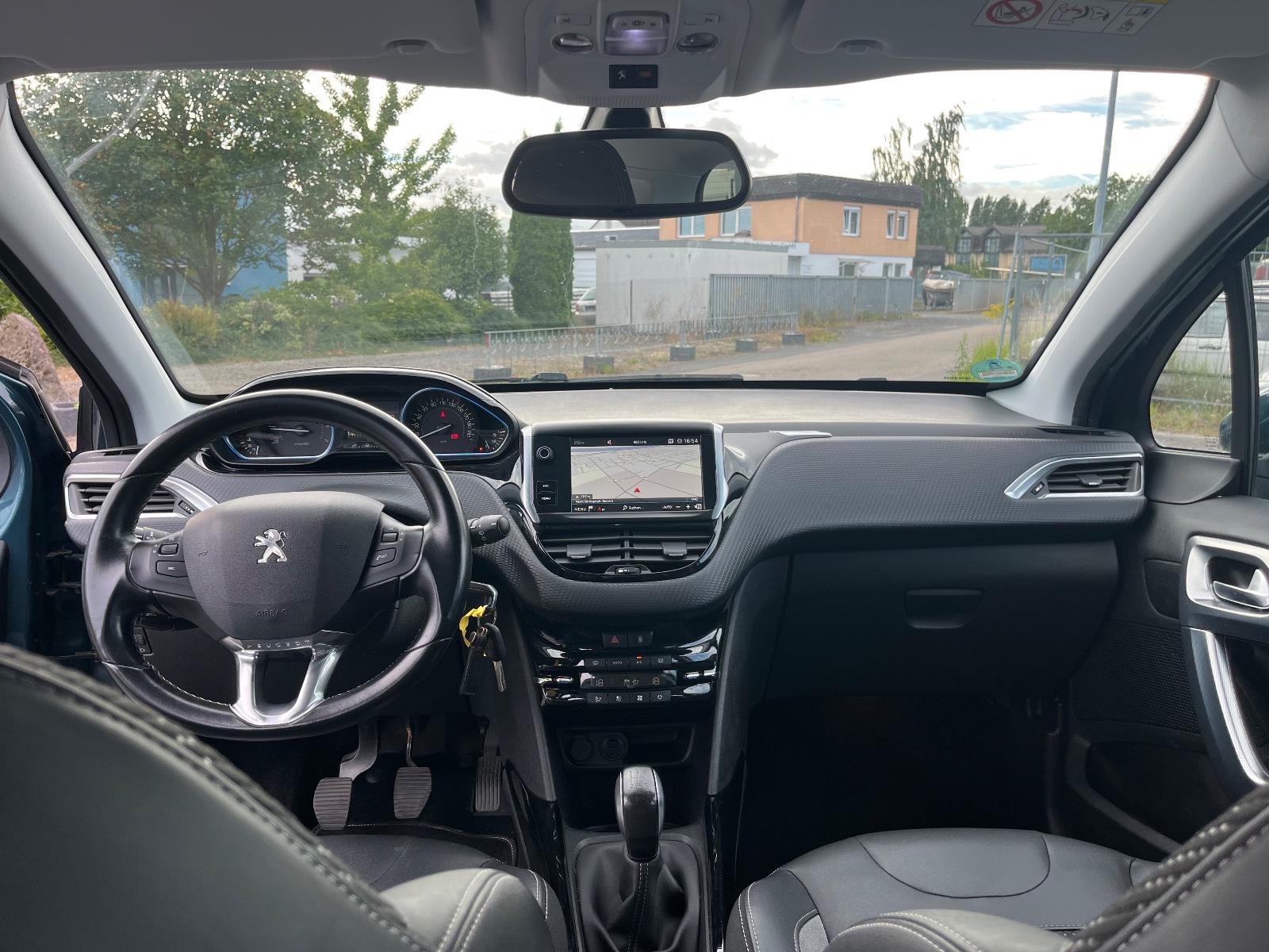 Peugeot 2008 Allure Navi 1.Hand
